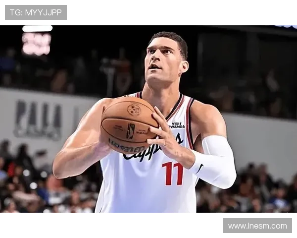 科林斯谈首发角色不在意只看重球队整体表现与贡献